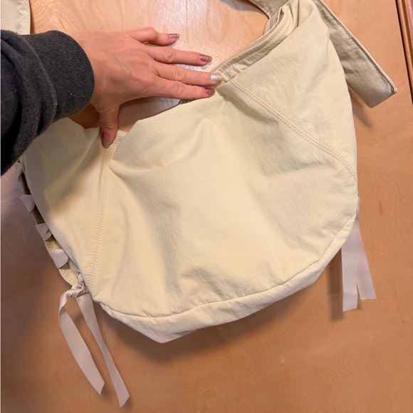 American Eagle Outfitters Cream Canvas Crossbody NWOT - Picture 6 of 7